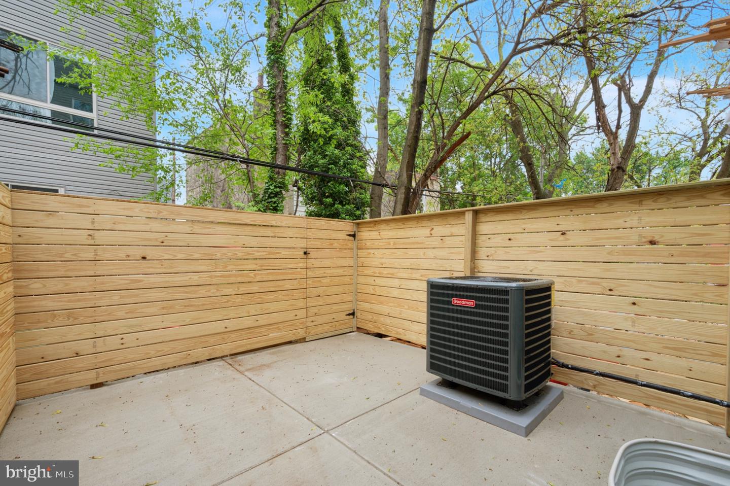 2209 N Franklin St Property Photo 12