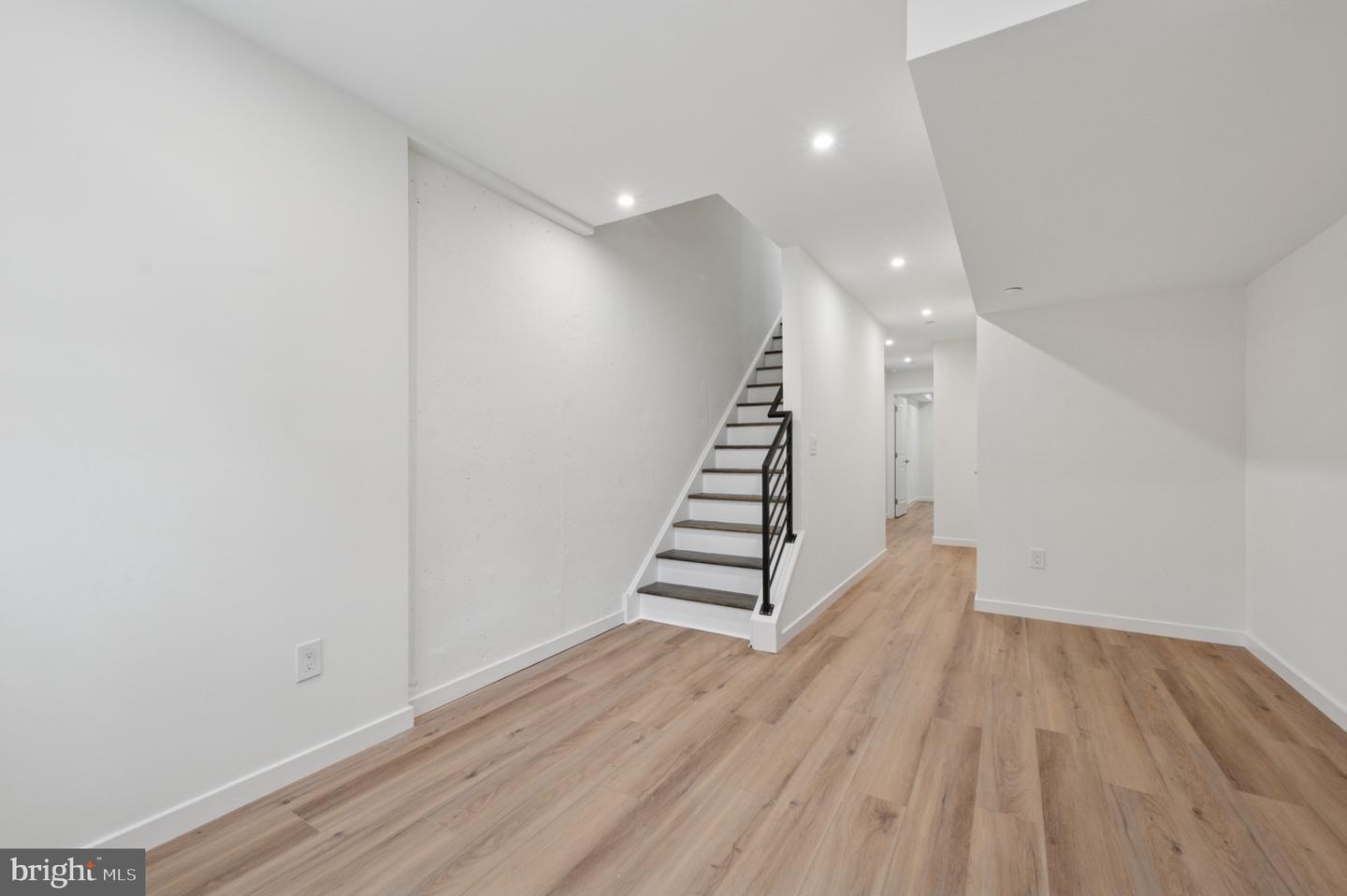 2209 N Franklin St Property Photo 13