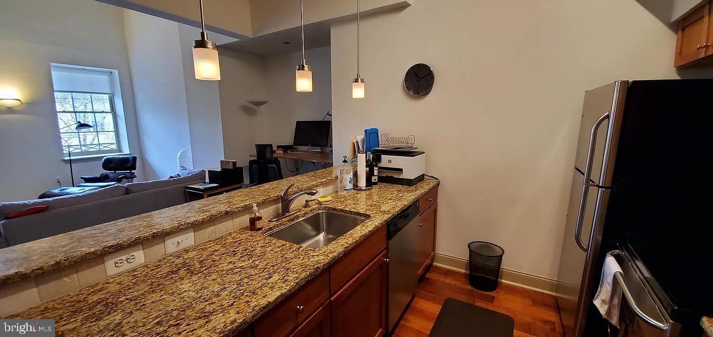 1 Academy Cir #311 Property Photo 11
