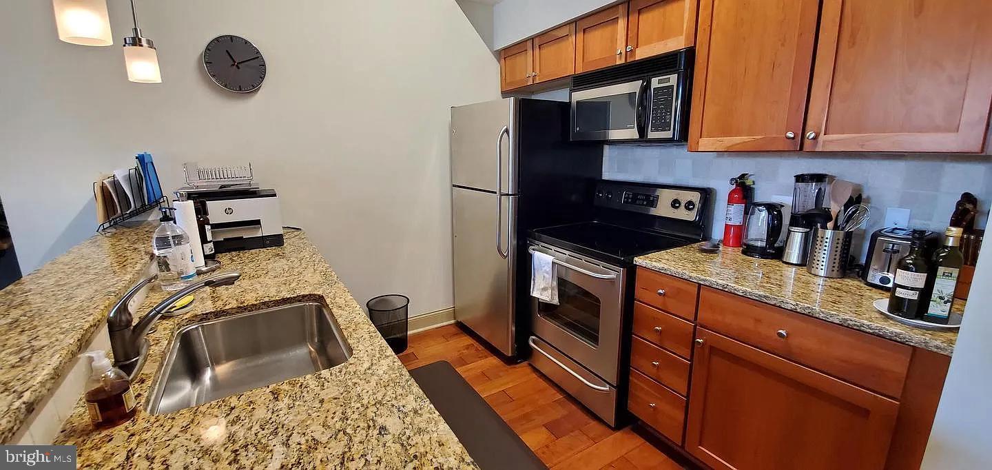 1 Academy Cir #311 Property Photo 13