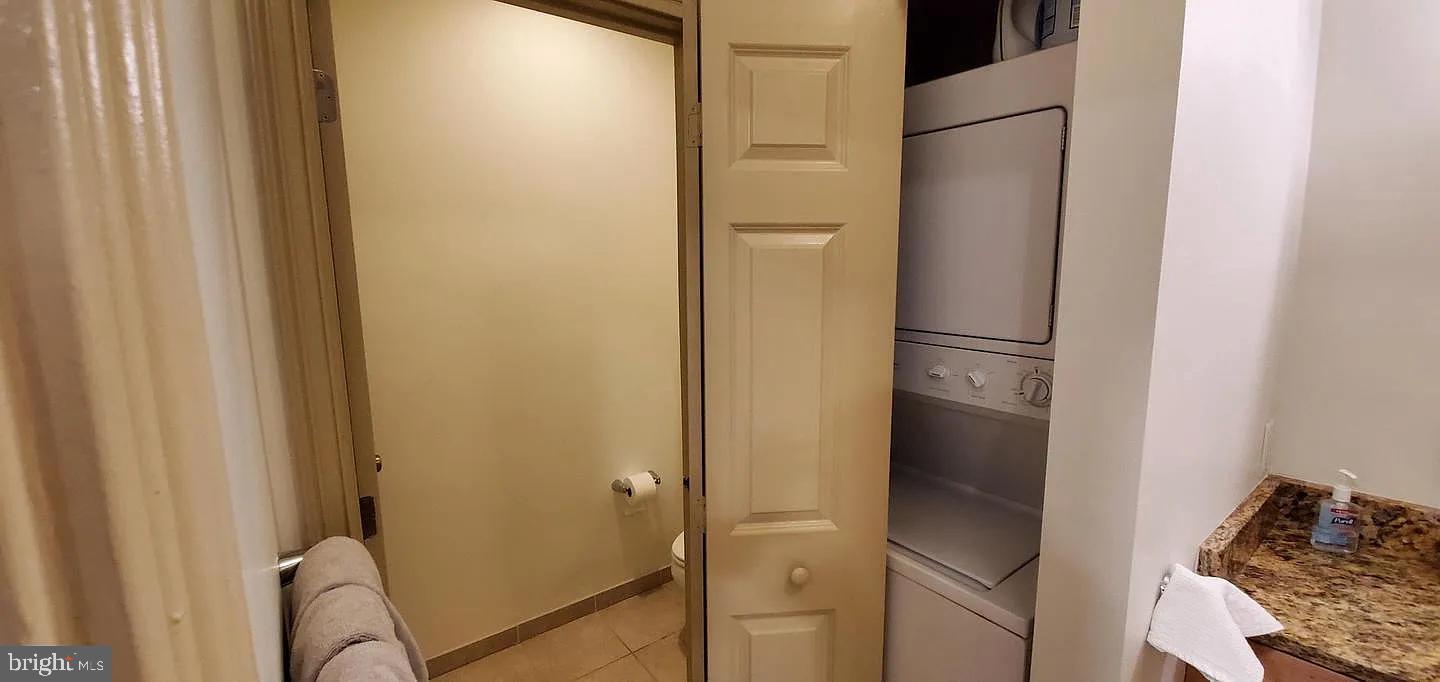 1 Academy Cir #311 Property Photo 25