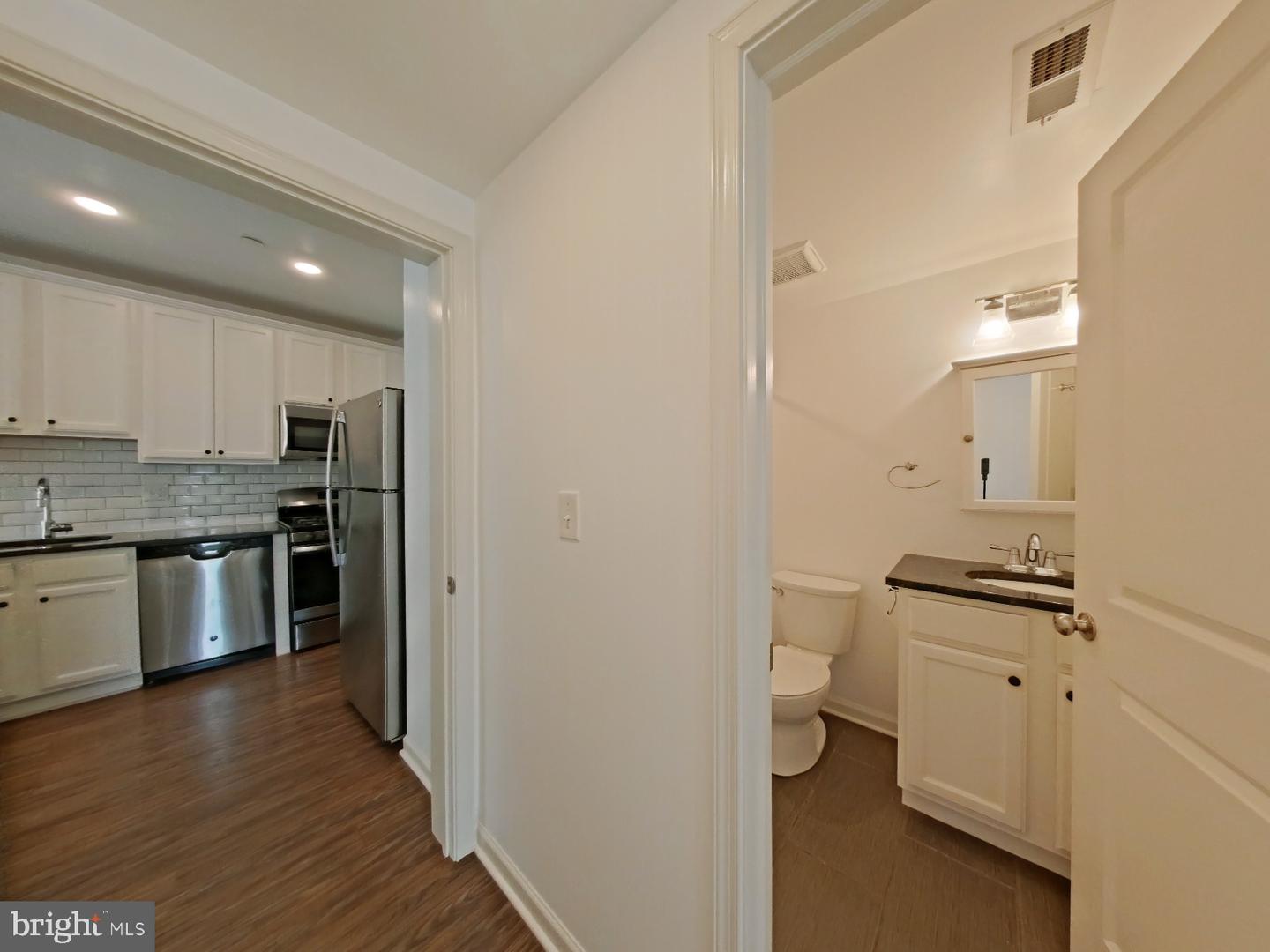6619 RIDGE AVE #402 Property Photo 1