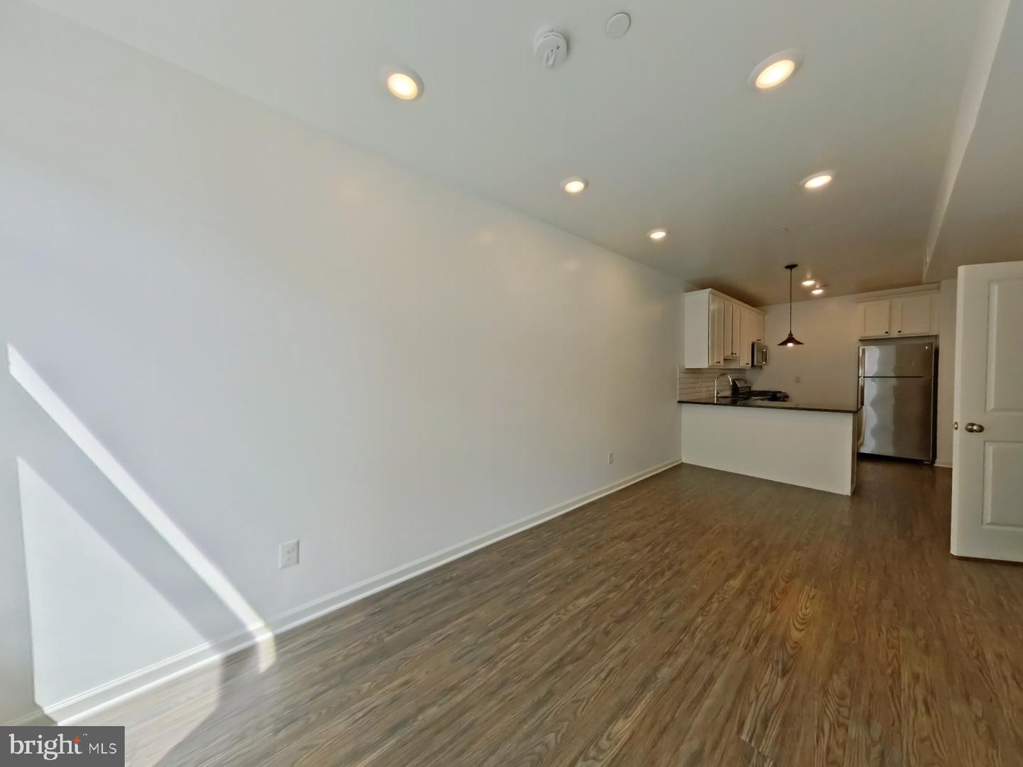 6619 Ridge Ave #402 Property Photo 2