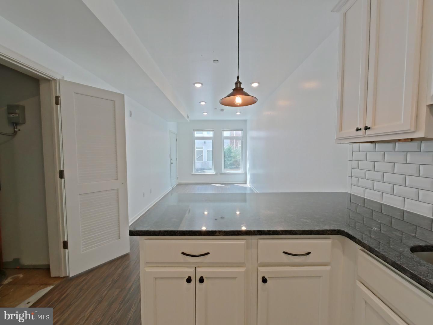 6619 Ridge Ave #402 Property Photo 7