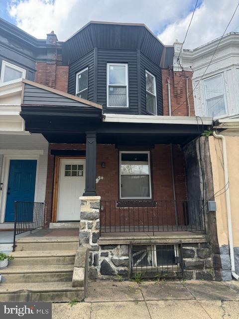 2734 W Thompson St Property Photo 1