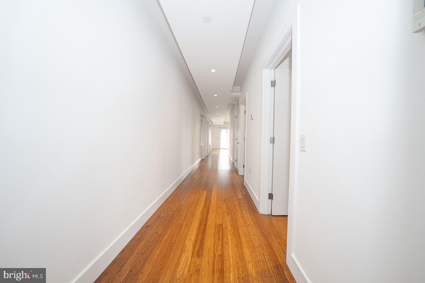 1001 S 17th St #202 Property Photo 14