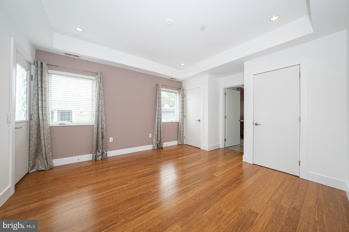 1001 S 17th St #202 Property Photo 16