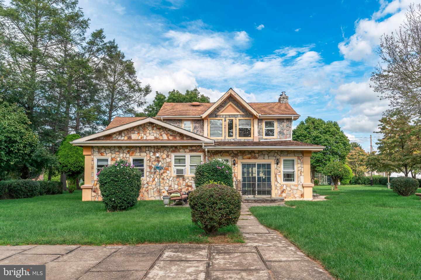 694 Welsh Rd Property Photo 40