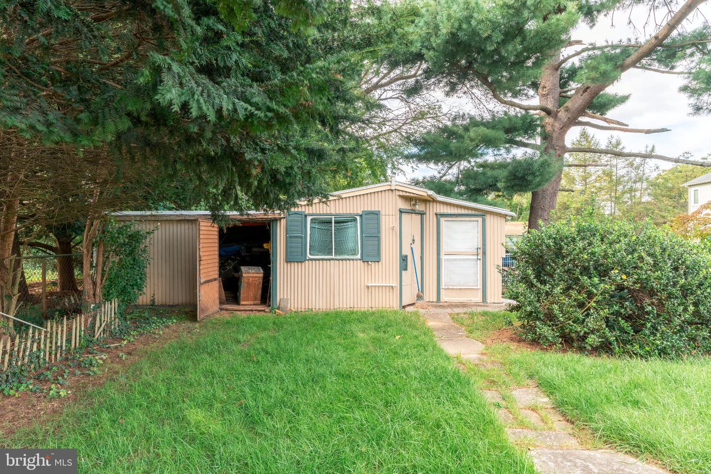 694 Welsh Rd Property Photo 41