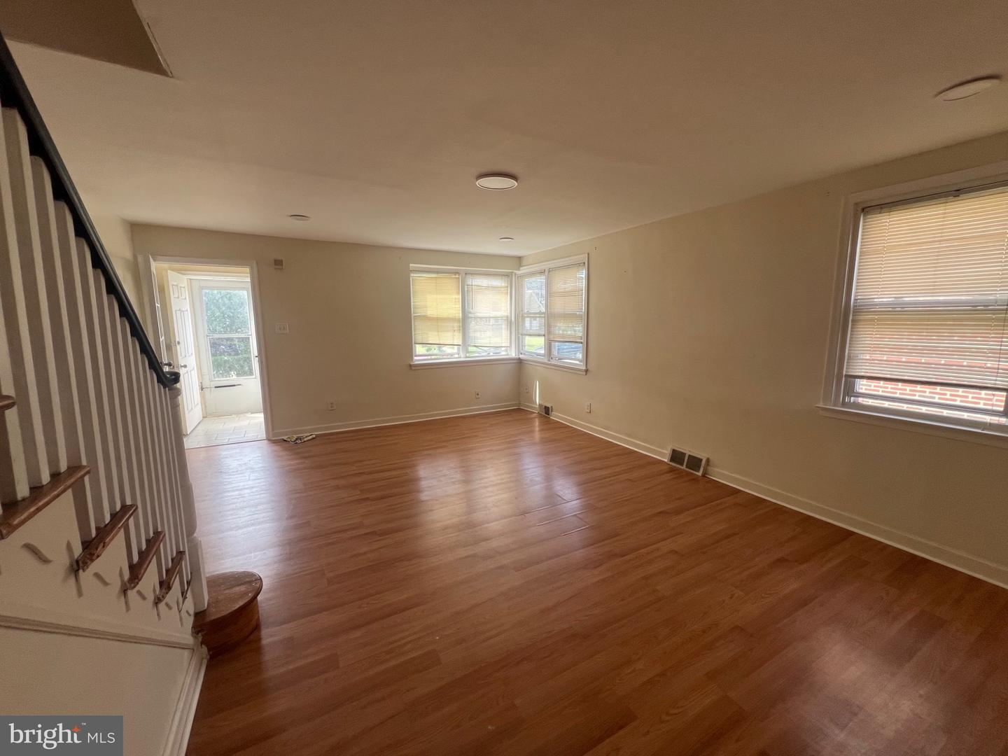 1109 Kerper St Property Photo 3