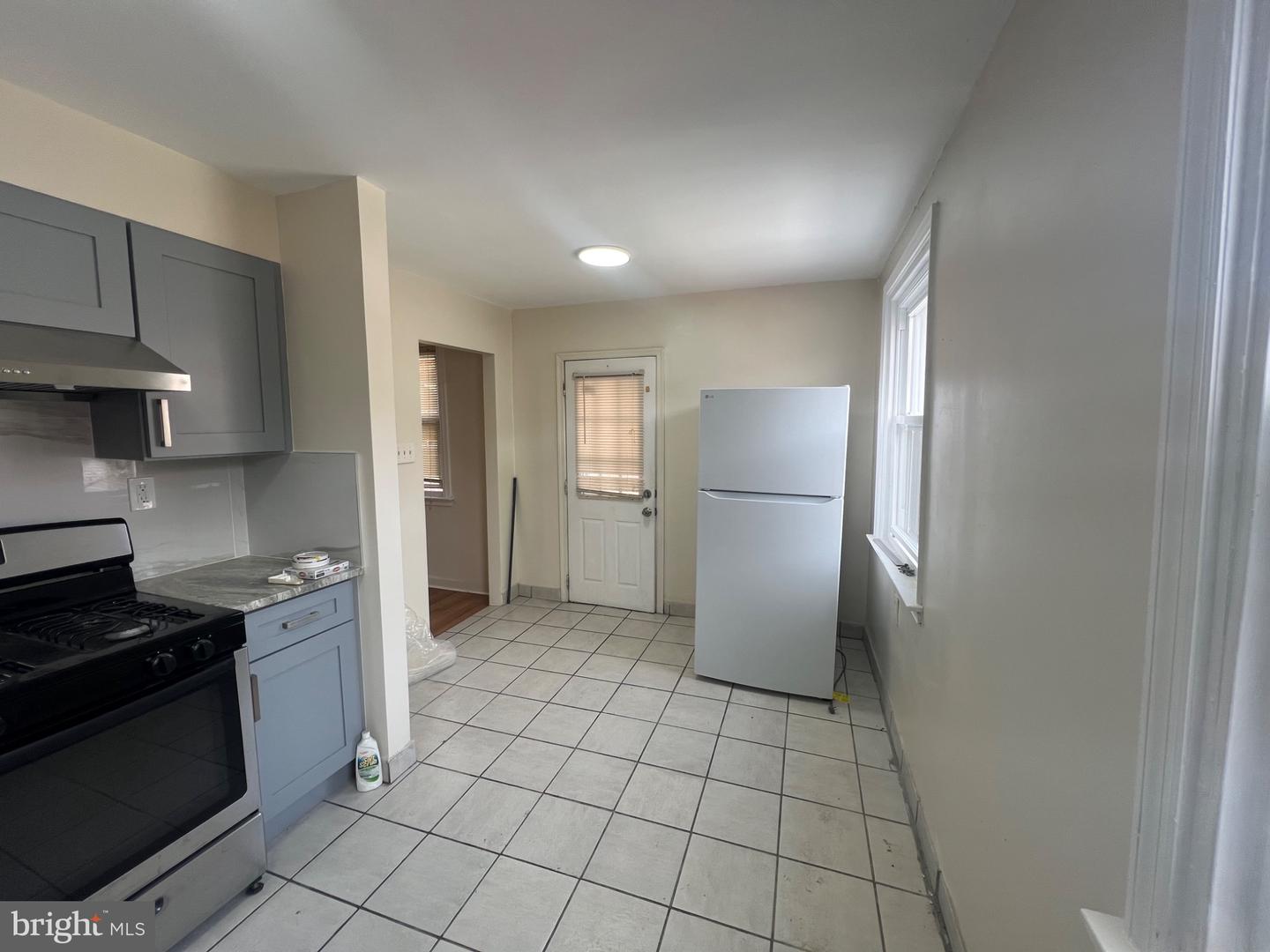 1109 Kerper St Property Photo 11