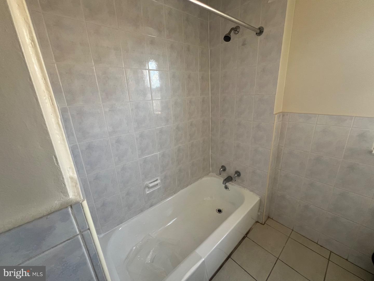 1109 Kerper St Property Photo 19