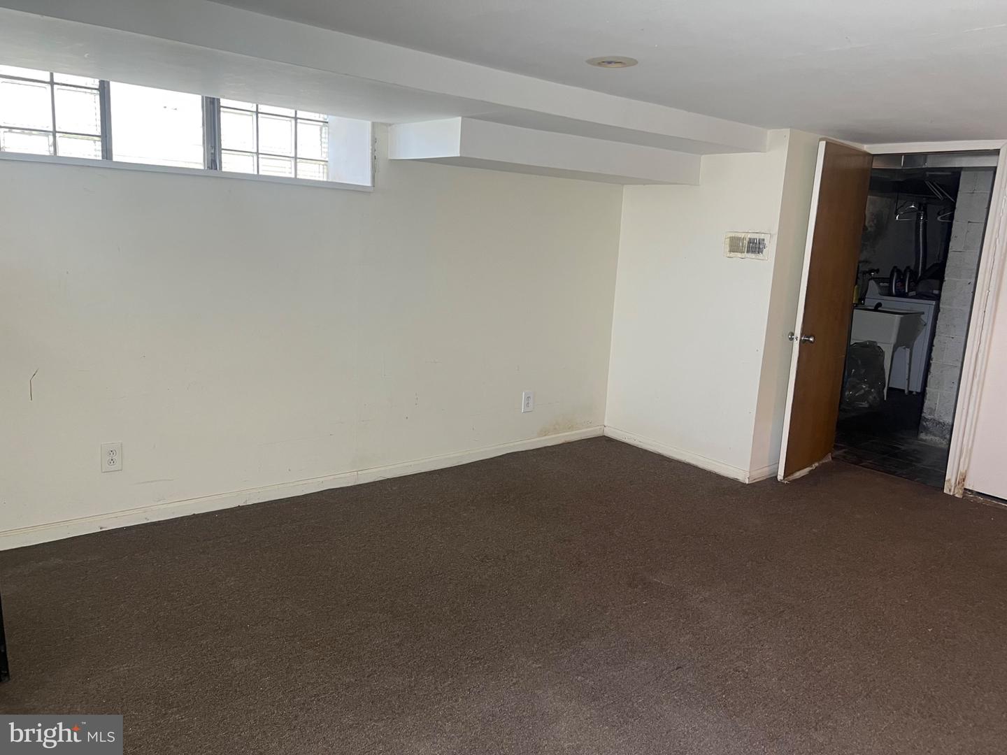 1109 Kerper St Property Photo 25