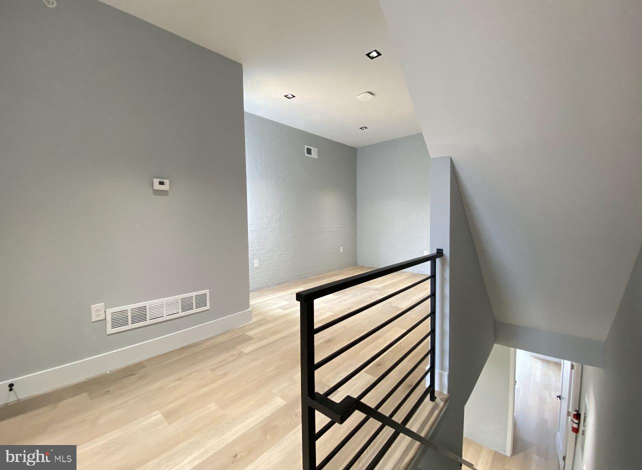 1718 N Bouvier St #b Property Photo 23