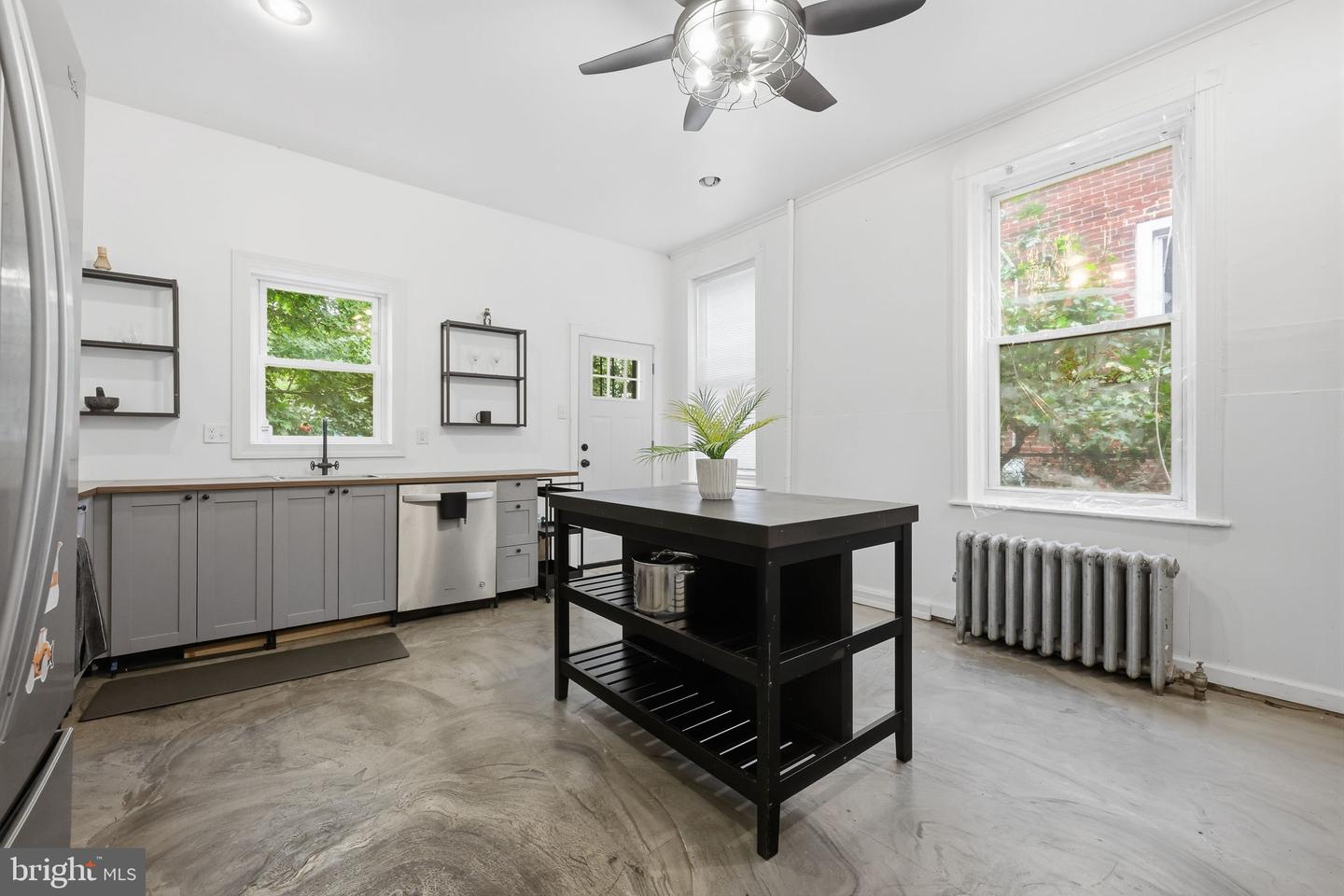 34 E Mount Pleasant Ave Property Photo 13