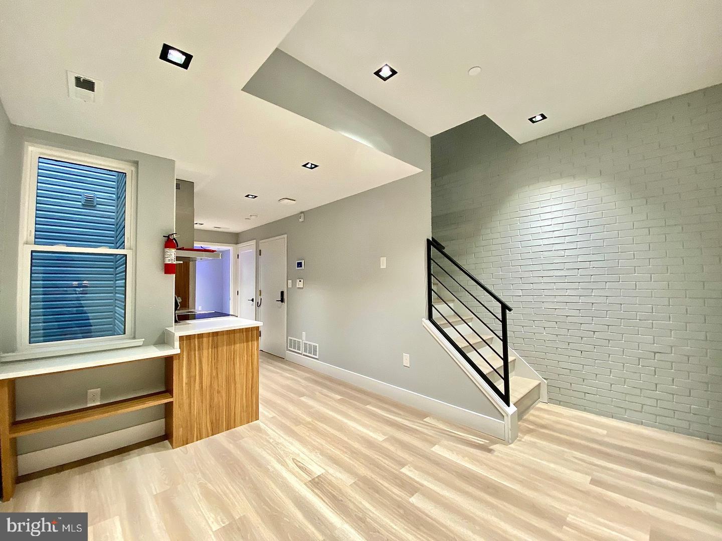 1714 N Bouvier St #b Property Photo 6