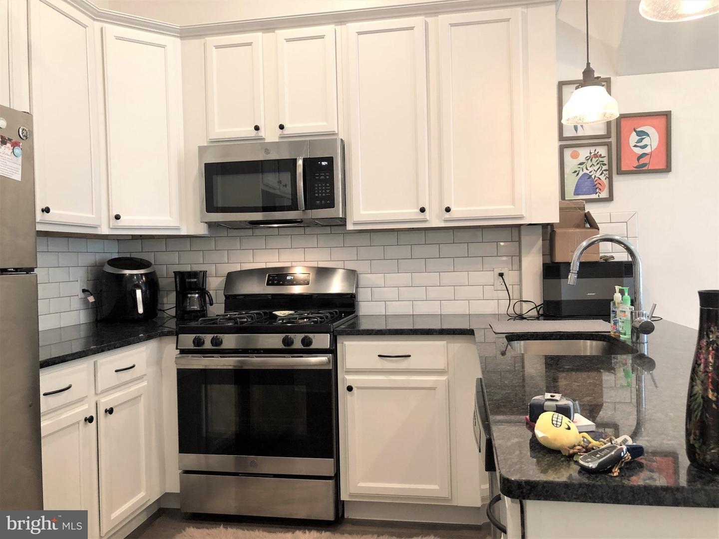 6615 Ridge Ave #101 Property Photo 5