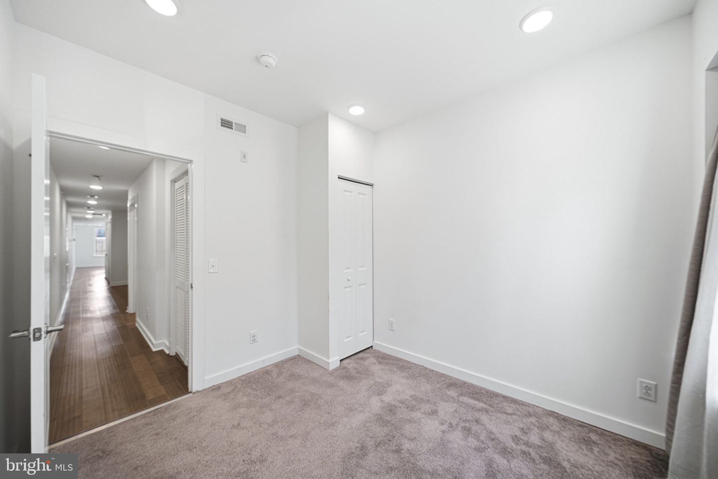 1843 N 6th St #j Property Photo 7