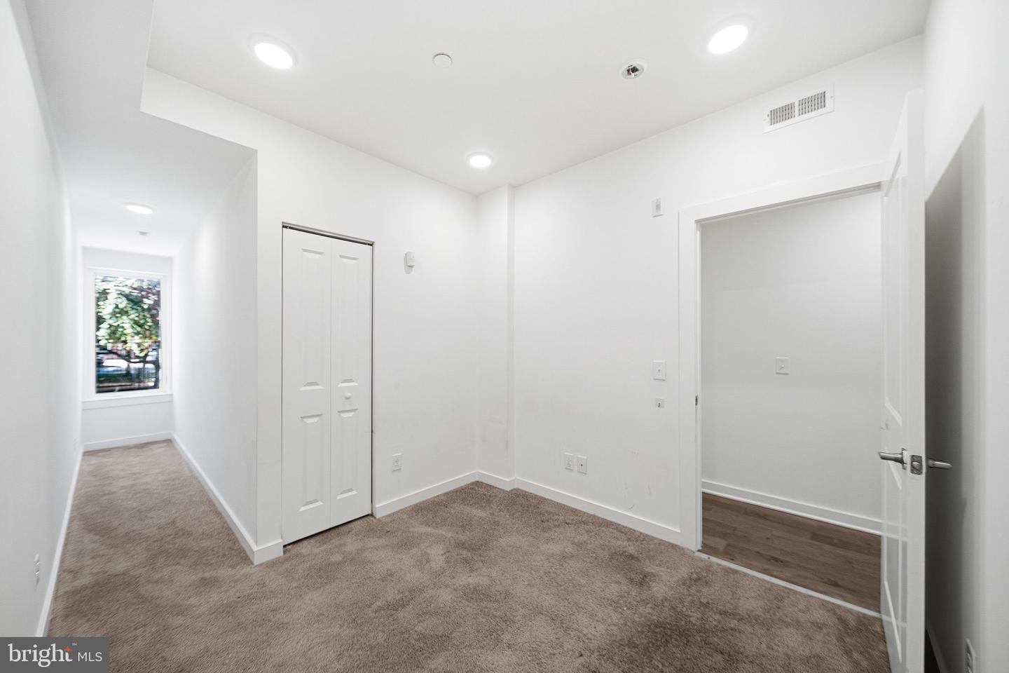 1843 N 6th St #j Property Photo 7