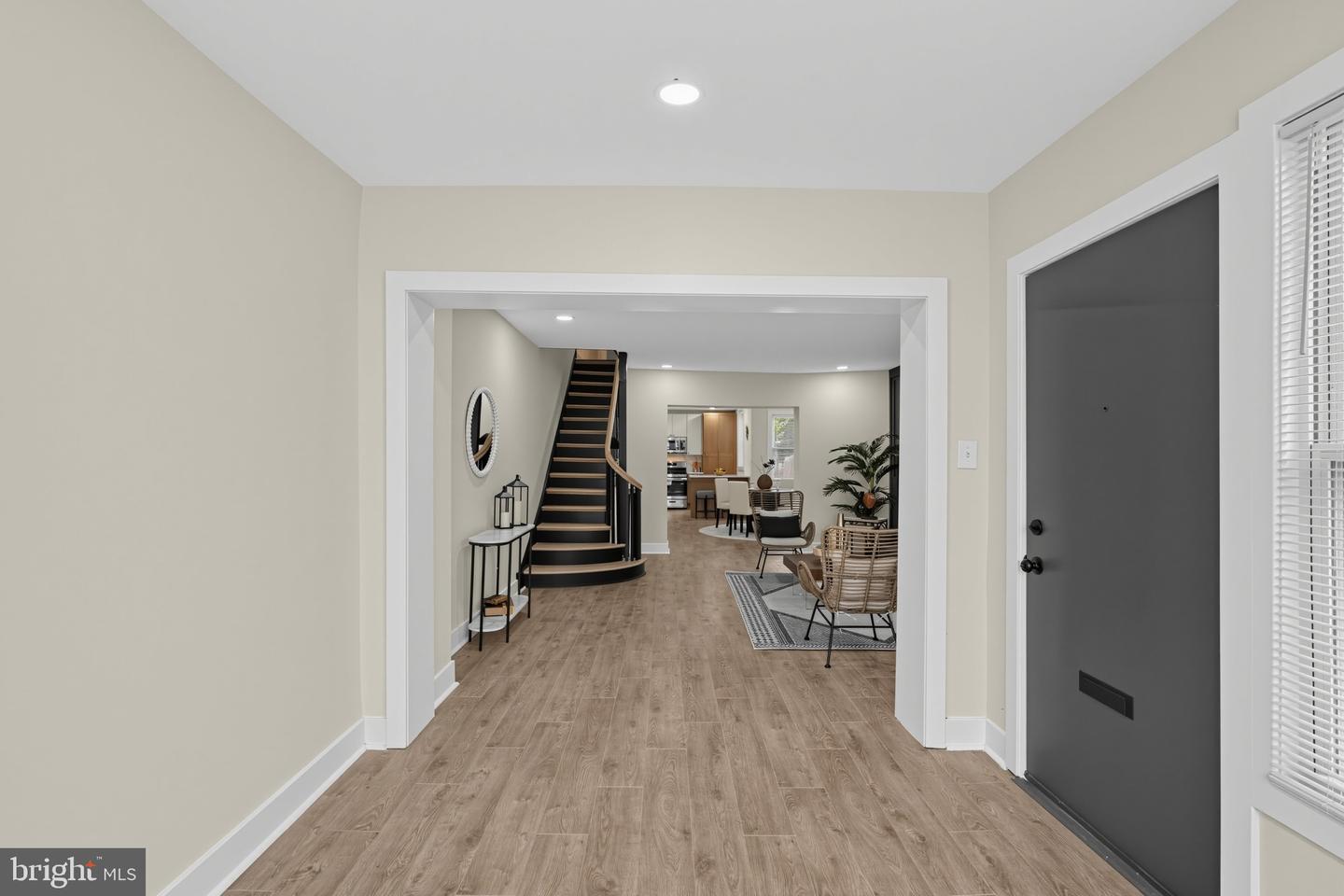 248 S Saint Bernard St Property Photo 3