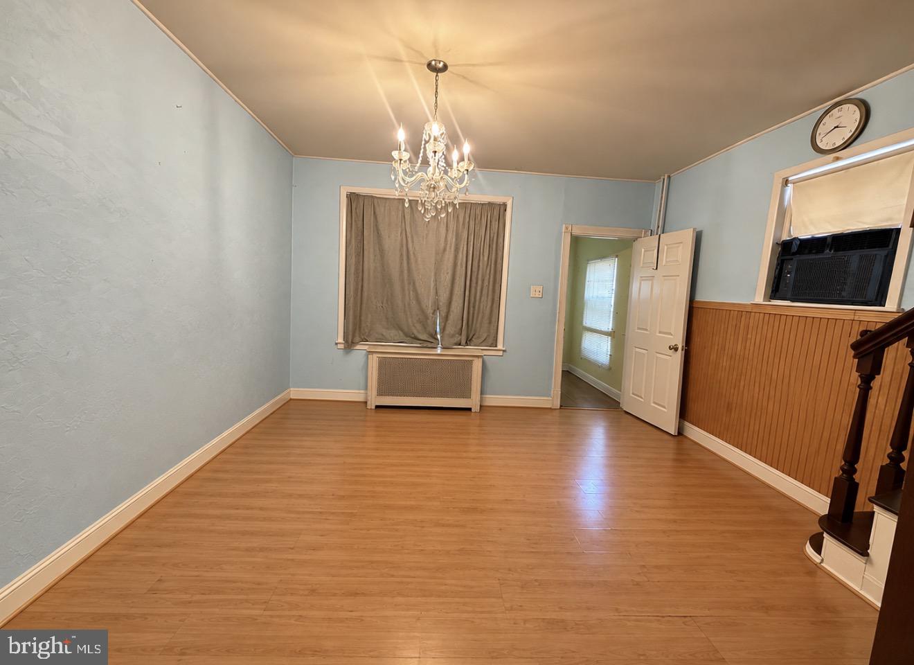 154 W Clarkson Ave Property Photo 7