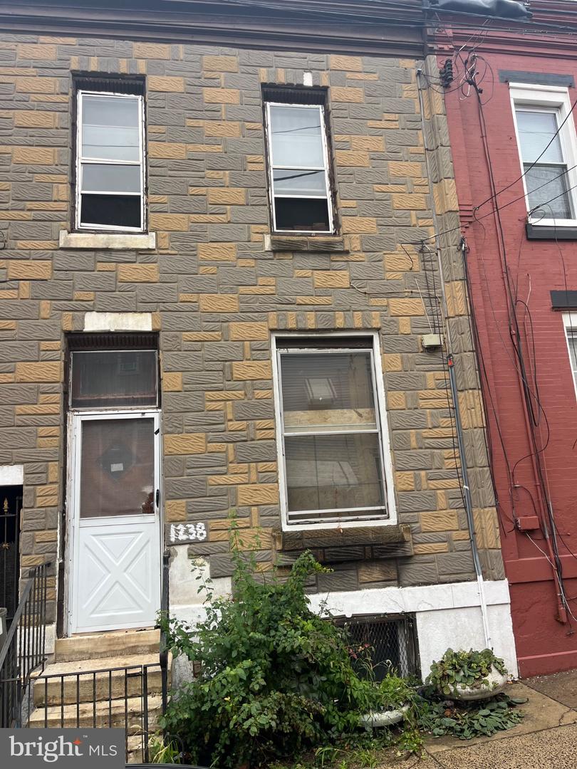 1238 25th Street N Property Photo 1