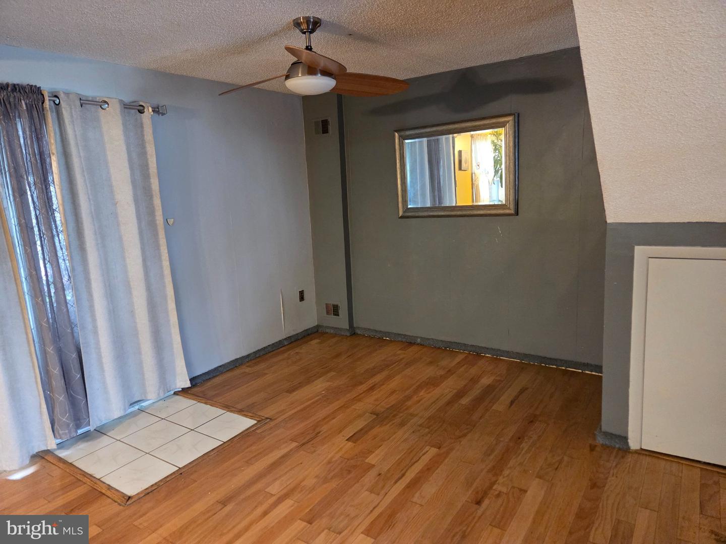 8406 Lyons Pl Property Photo 9