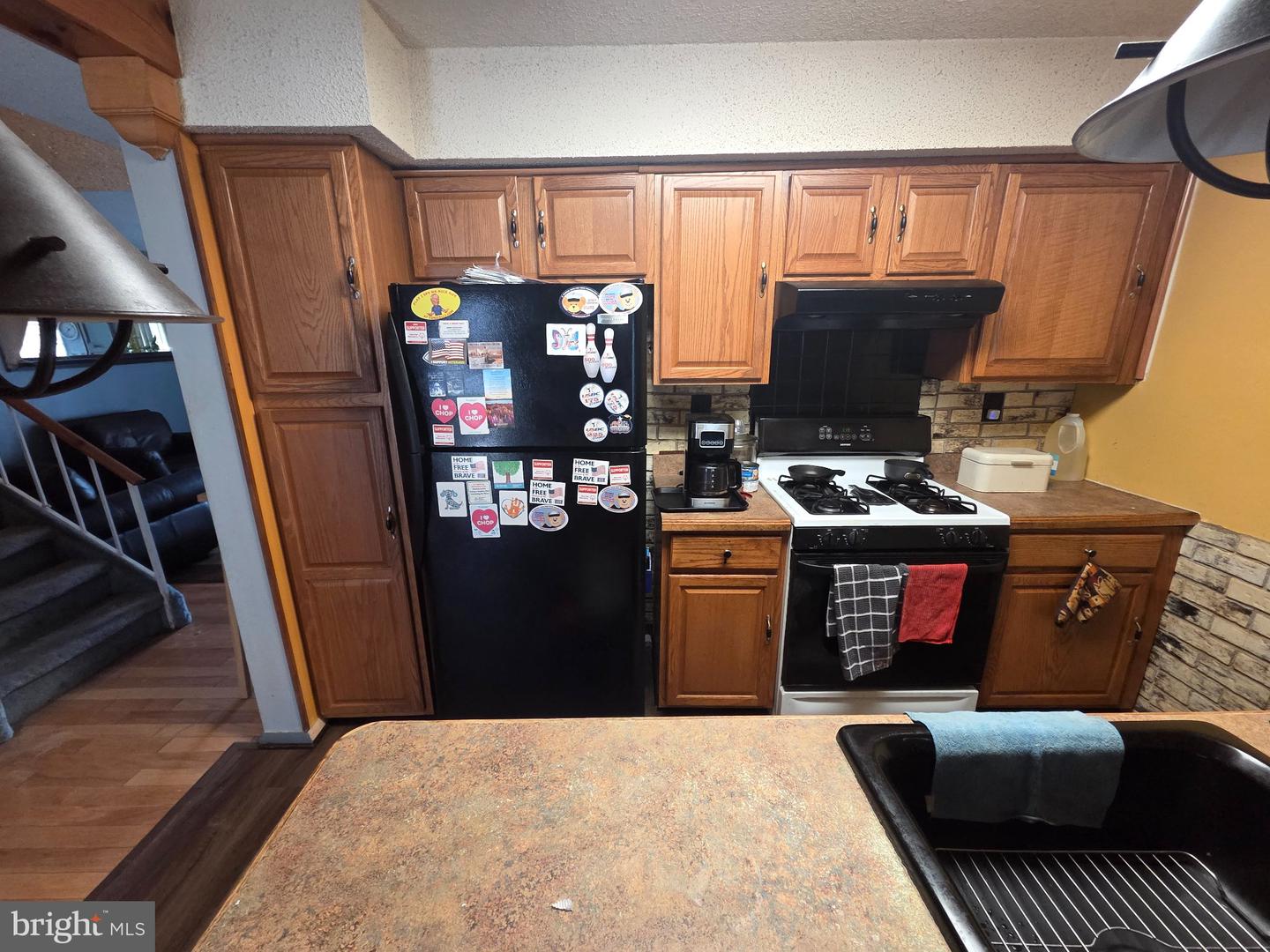 8406 Lyons Pl Property Photo 12