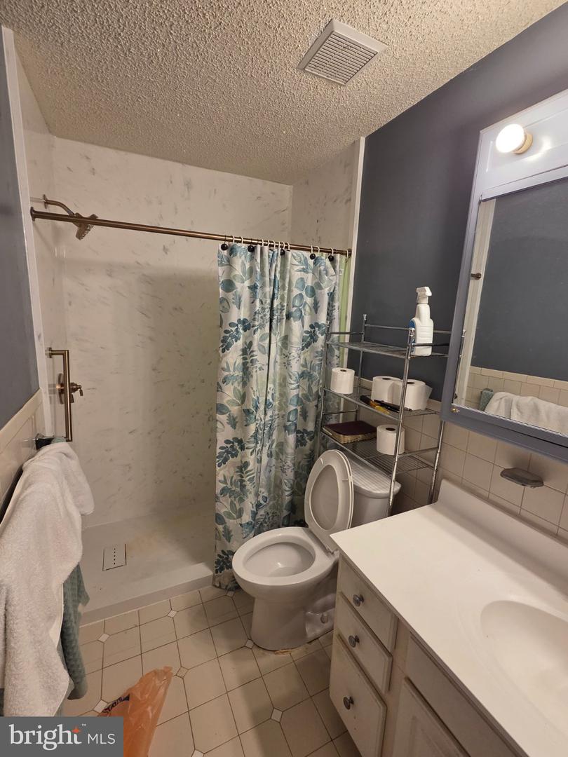 8406 Lyons Pl Property Photo 20