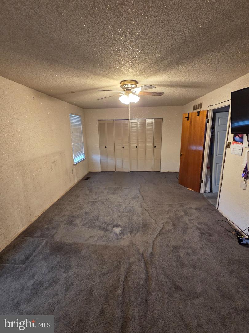 8406 Lyons Pl Property Photo 25