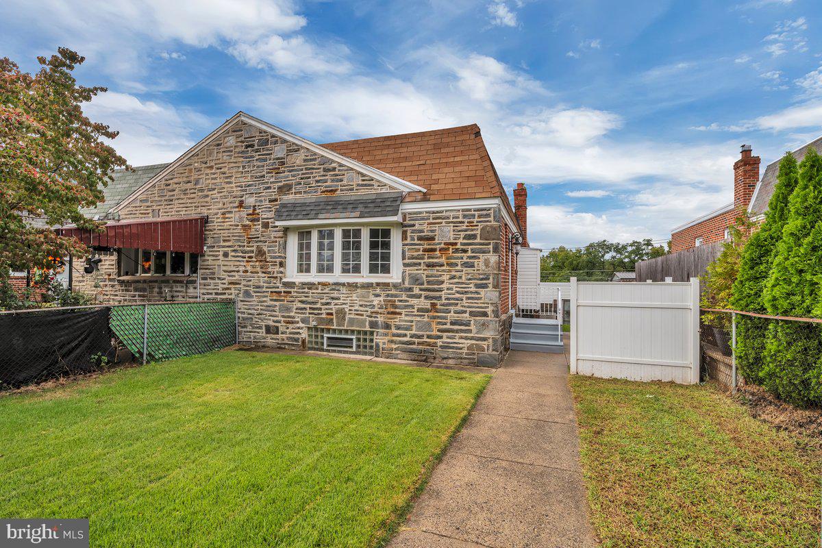 9106 Wooden Bridge Rd Property Photo 1