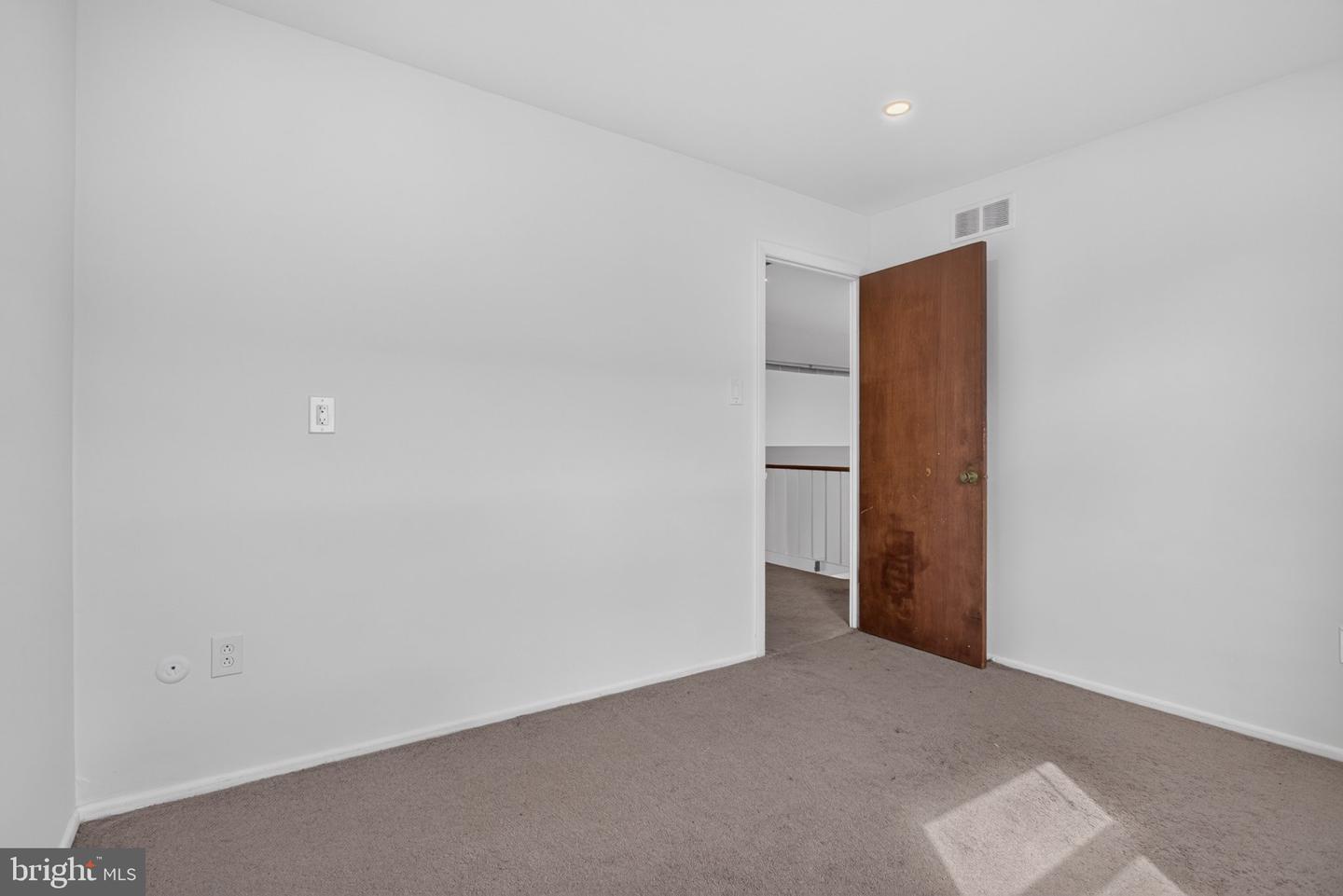 8408 Lyons Pl Property Photo 25