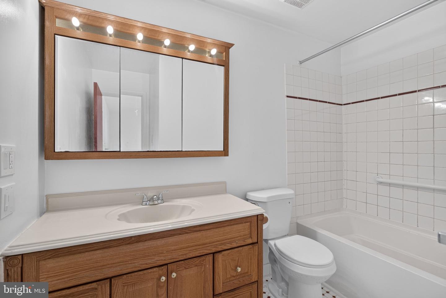 8408 Lyons Pl Property Photo 26