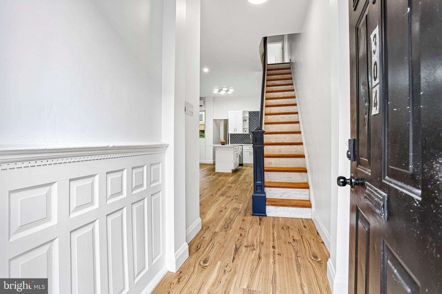 2304 Nicholas St Property Photo 4