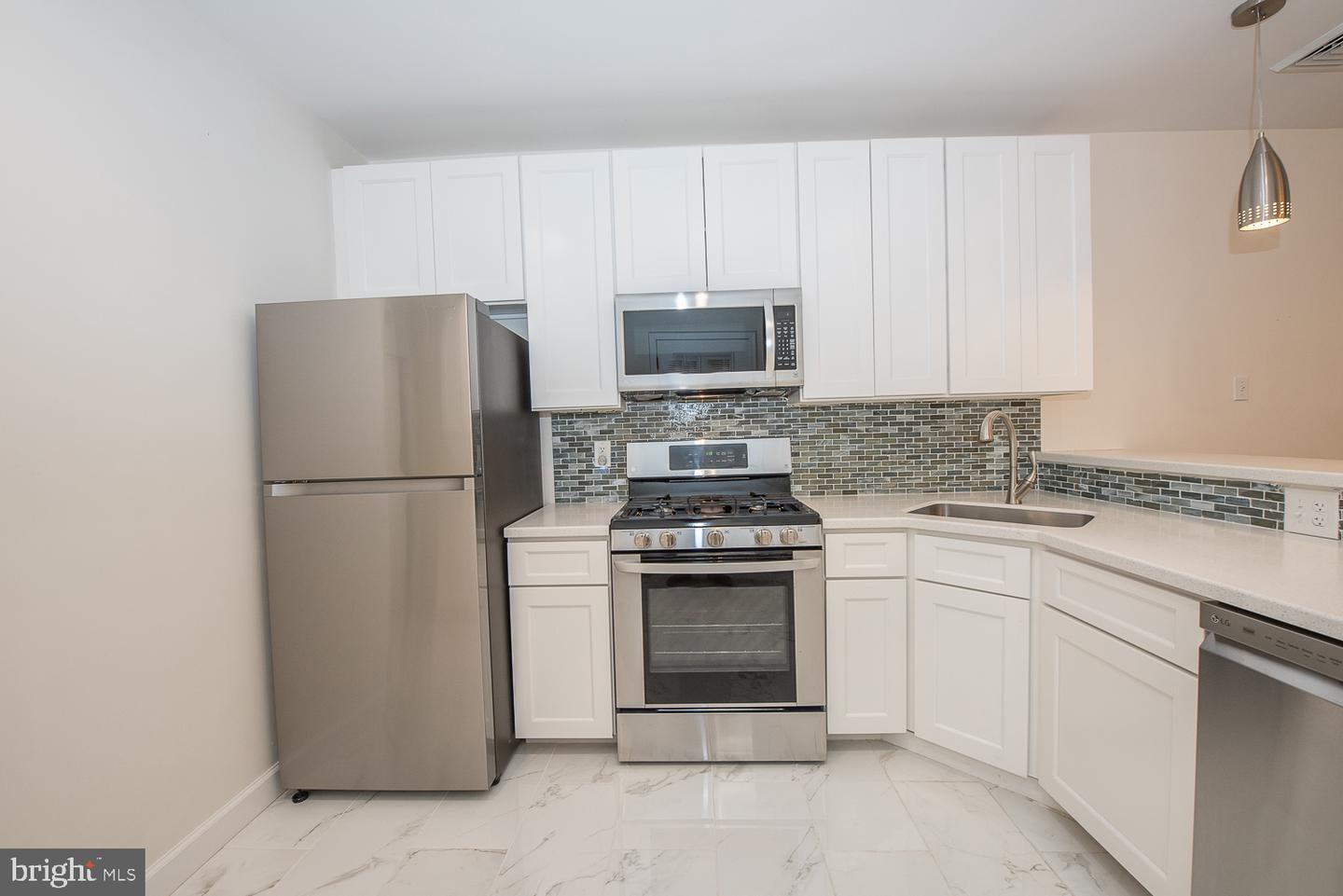 531 S 17th Street Property Photo 8