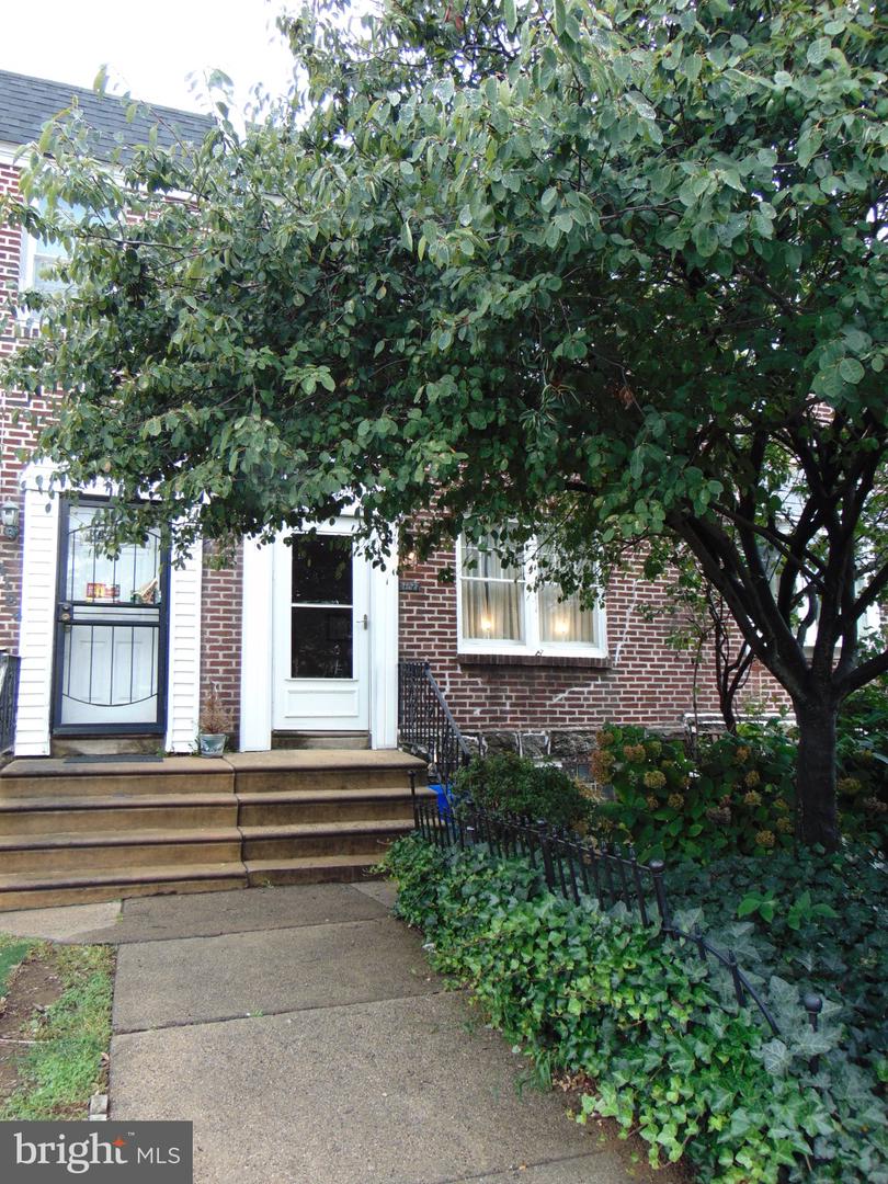 4122 Magee Ave Property Photo 1