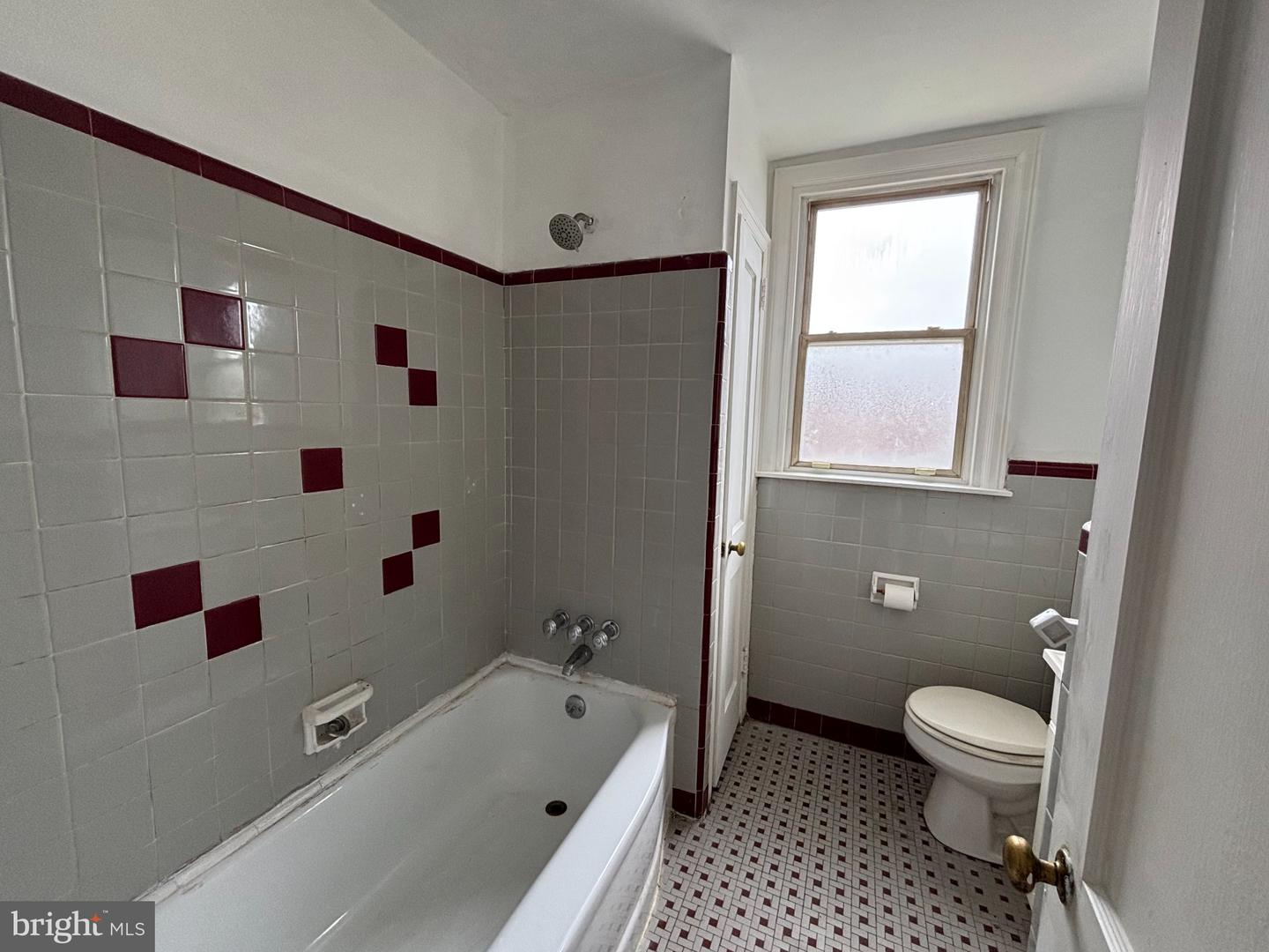 2815 S Mildred St Property Photo 9