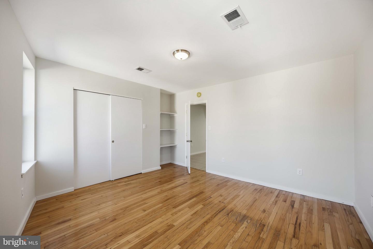 740 Christian St #3rd Floor Property Photo 11