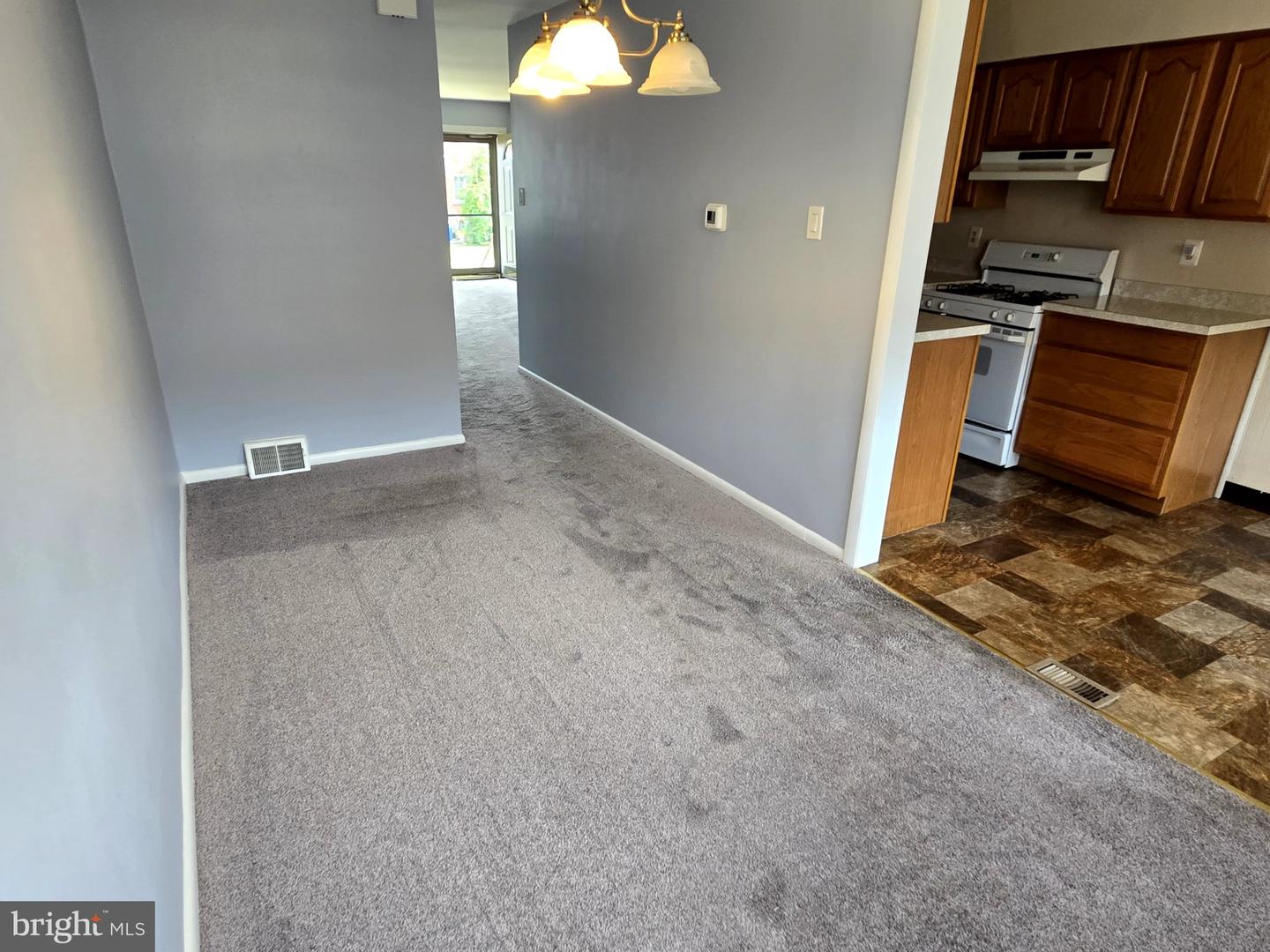6608 Claridge St Property Photo 15