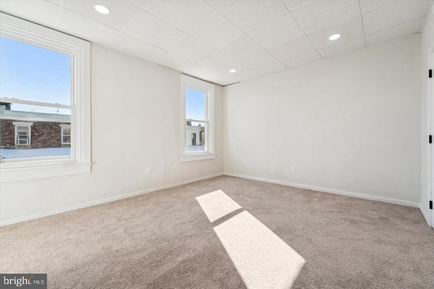 6153 Reedland St Property Photo 15
