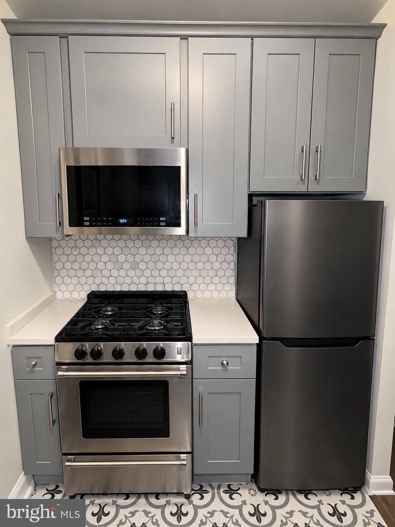 210 Locust St #7ew Property Photo 5