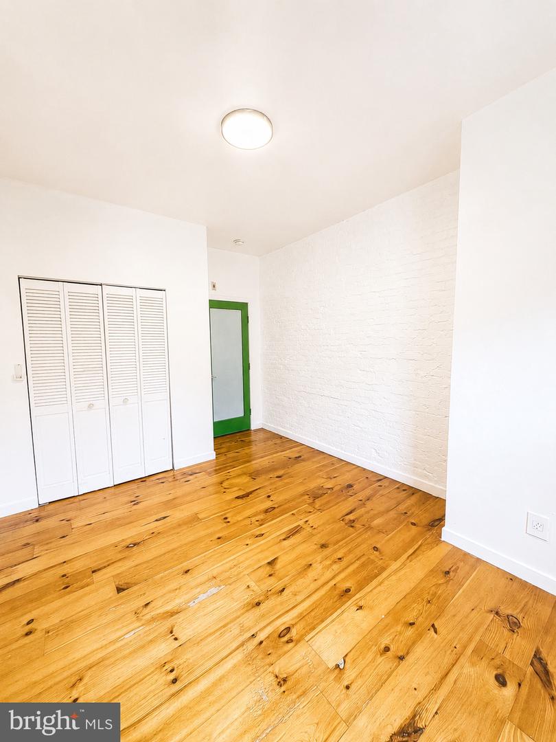619 S 52nd St #2 Property Photo 7