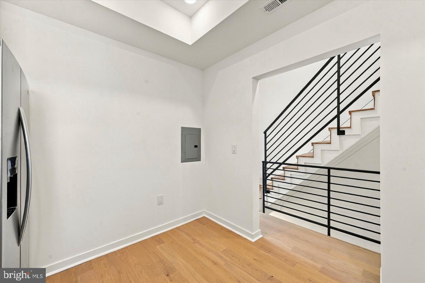 2821 Poplar St #2 Property Photo 14