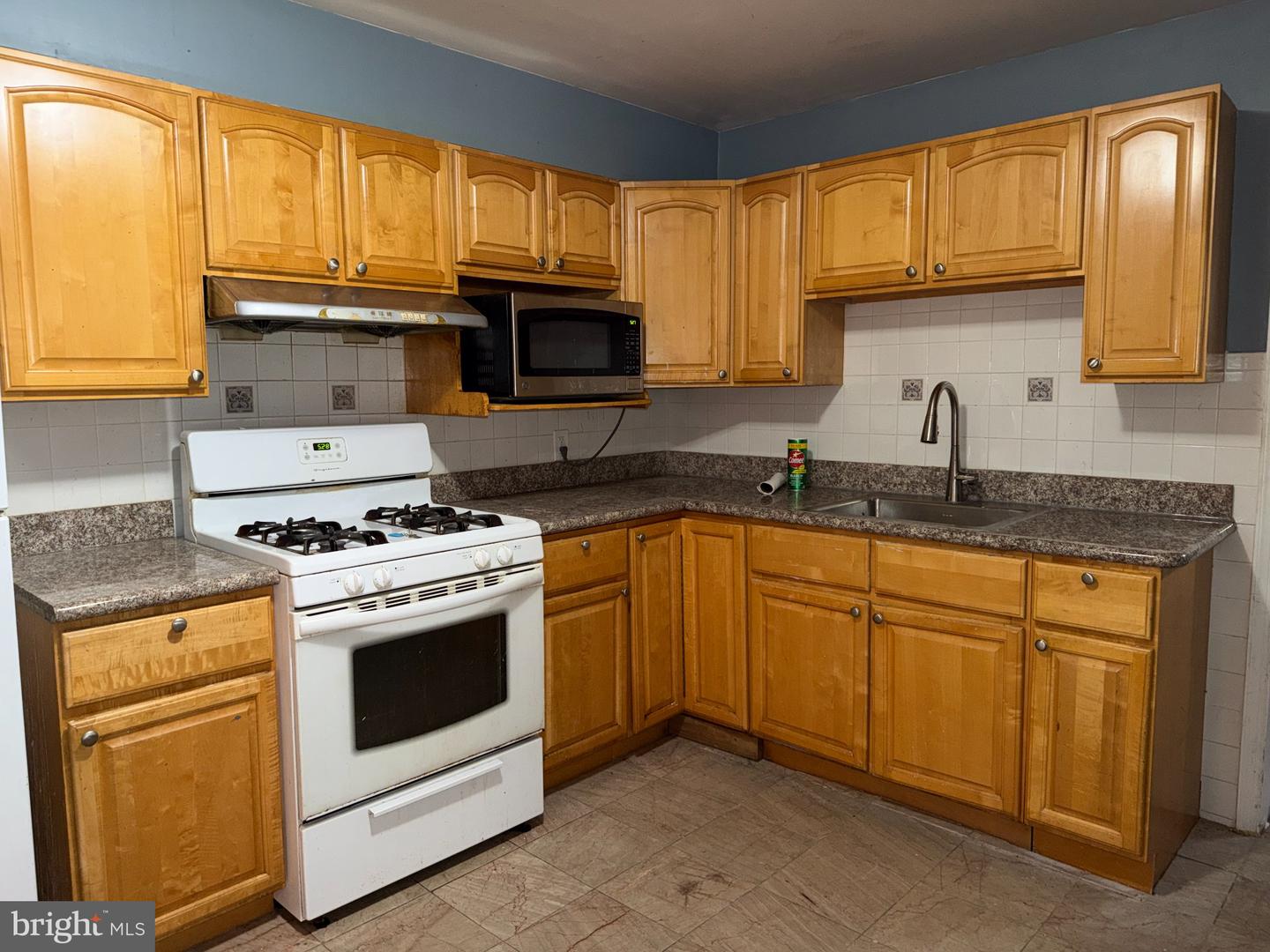 808 Mckean St Property Photo 6