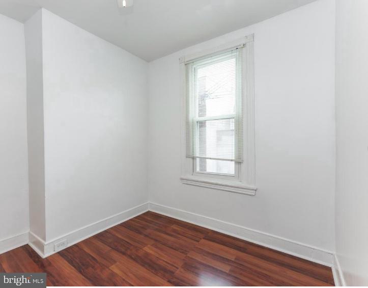 2050 S Beechwood St Property Photo 27