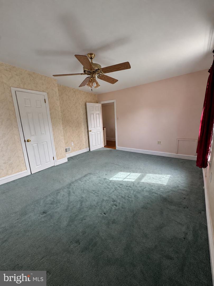 7329 Dungan Rd Property Photo 20