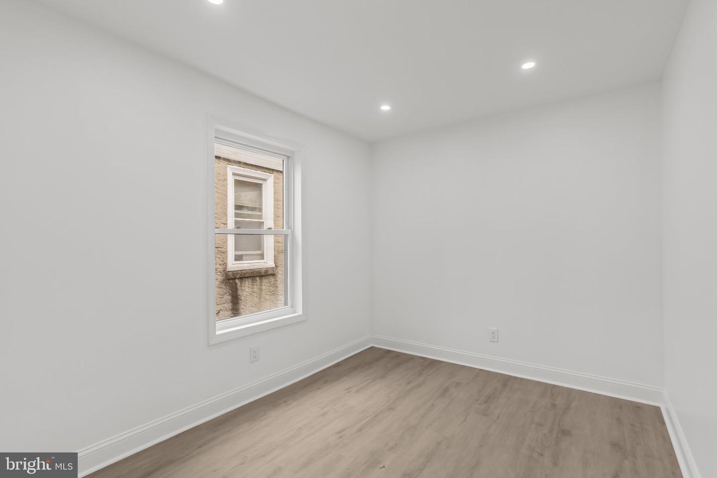 2642 Cedar St Property Photo 23