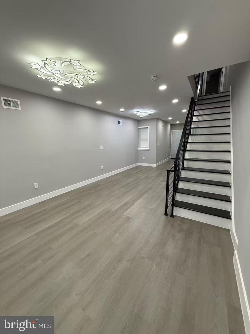 2502 S Sheridan St Property Photo 6