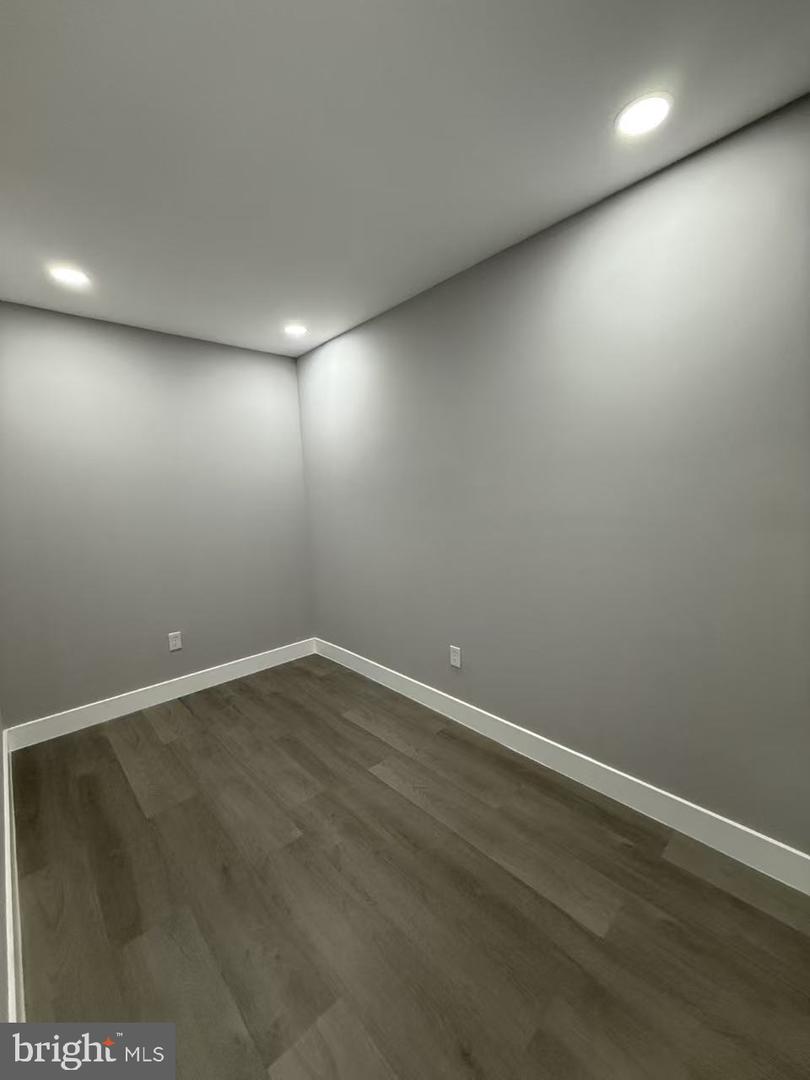 2502 S Sheridan St Property Photo 9
