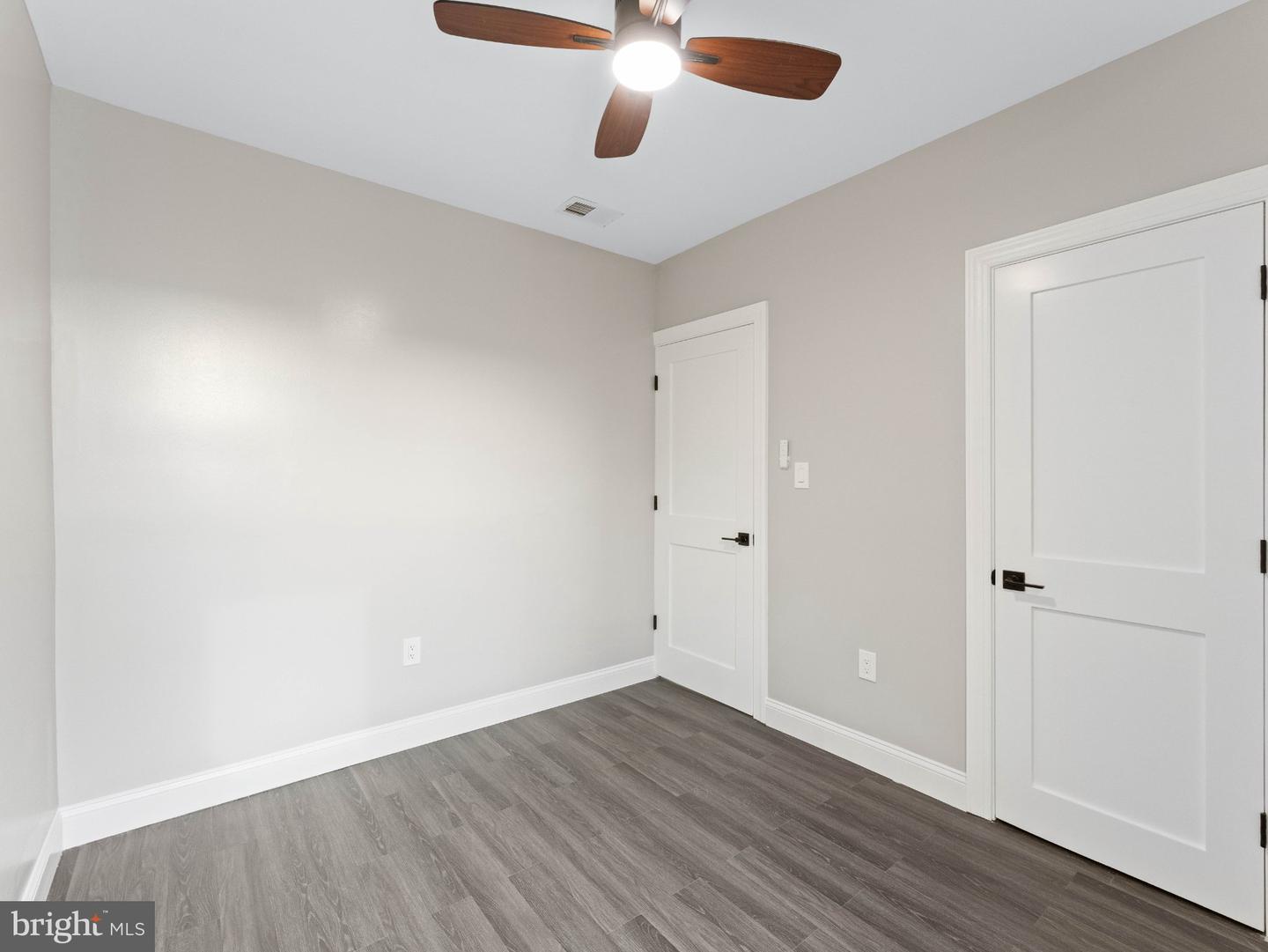 7026 Forrest Ave Property Photo 18